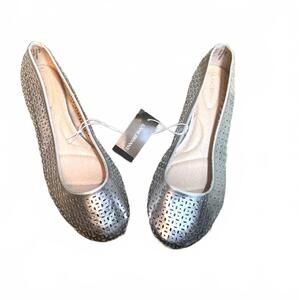 12W Silver Slippers o2